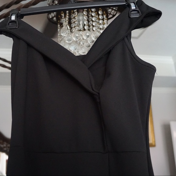 Black Mermaid Gown - Picture 6 of 14